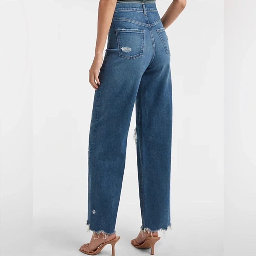Express 90’s wide leg super high rise jeans. Size 12.